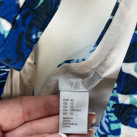 H&M dress - Picture 3 of 5